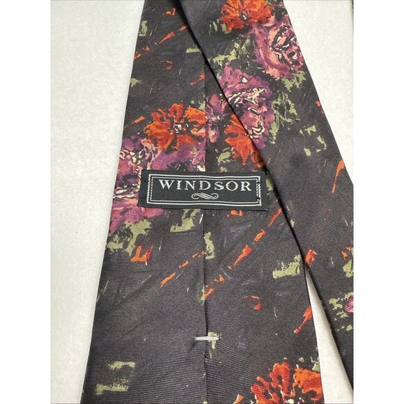 WINDSOR Black, Red, Purple Roses Flowers 100% Italian Slik Neck Tie 56" X 4" - Picture 4 of 7